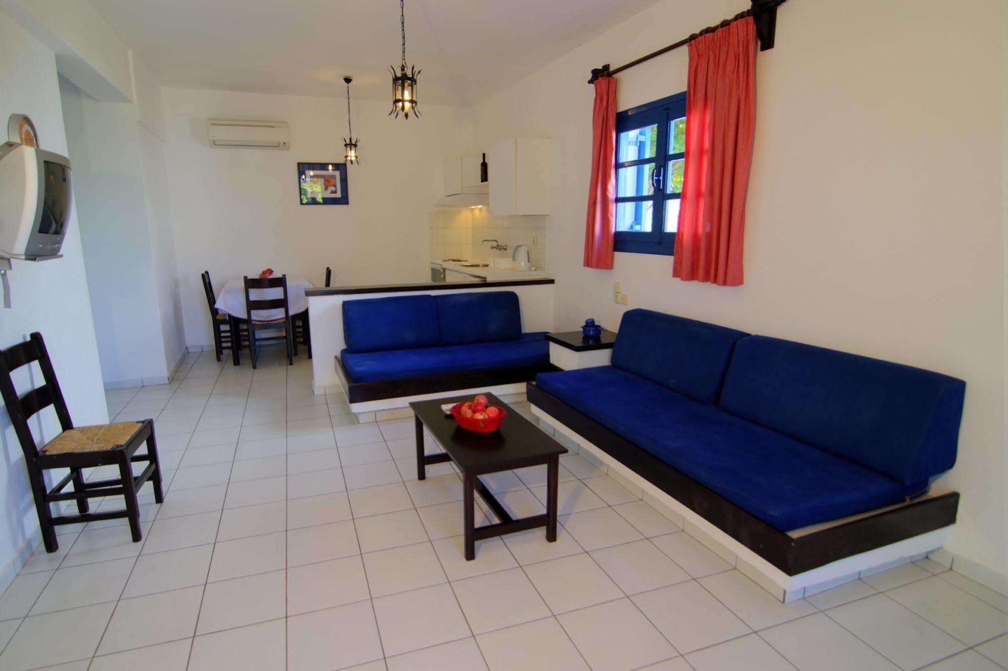 Sirius Apartments Hersonissos  Esterno foto