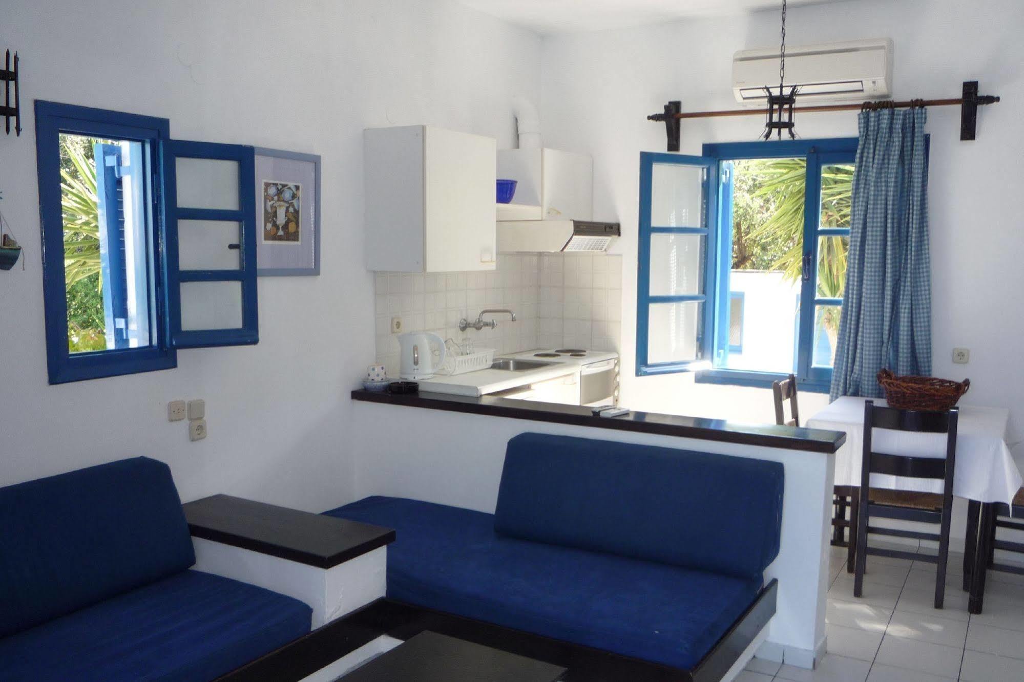 Sirius Apartments Hersonissos  Esterno foto
